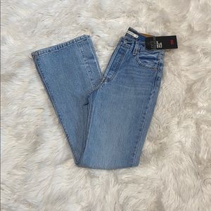 Levi’s Ribcage Split Flare Jean *BRAND NEW*